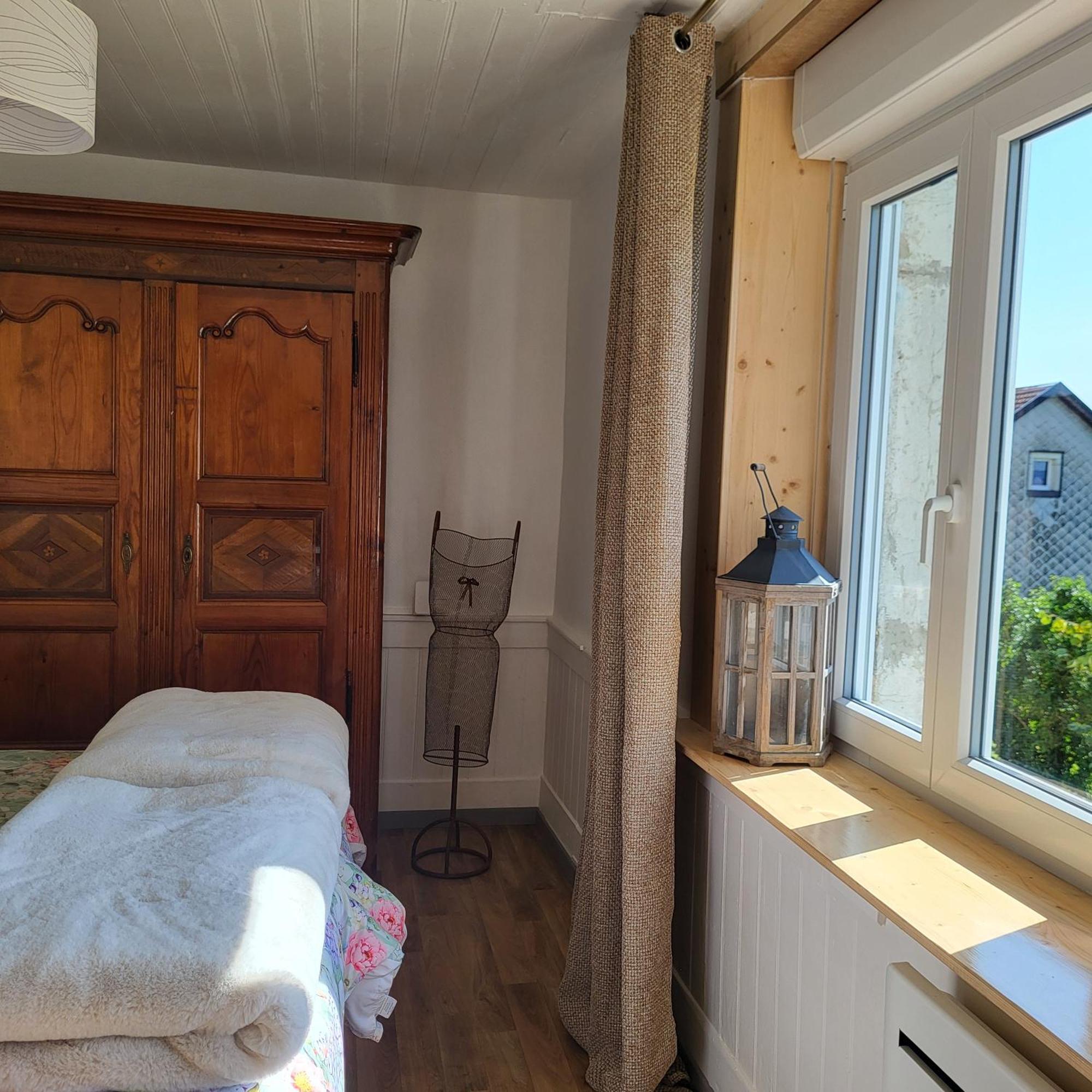 La Maison Horlogere , Spas Et Bain Nordique Les Fontenelles Exterior foto
